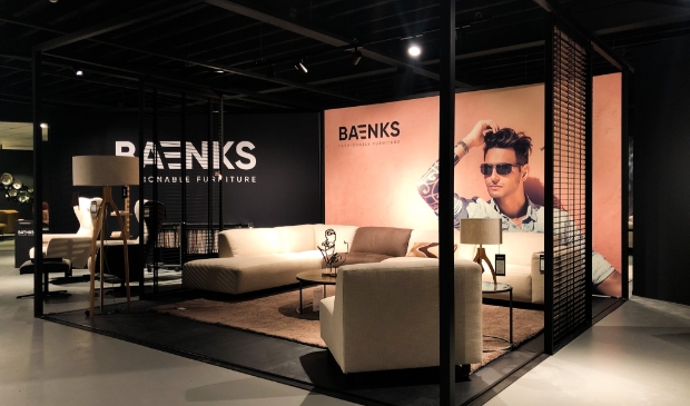 <p class="ONDERSCHRIFT" pstyle="ONDERSCHRIFT">Baenks in gloednieuwe en veilige showroom van De Ruijtermeubel.</p>