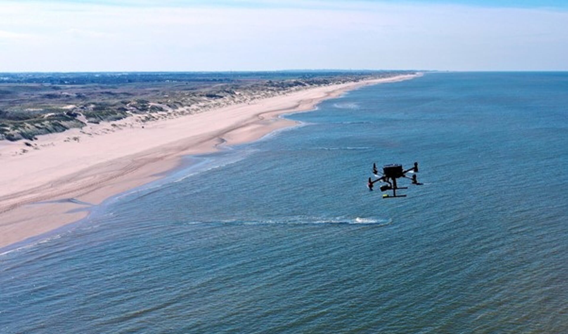 Reddingsbrigade Den Helder spoort drenkelingen op met drones.