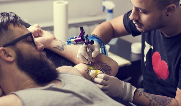 <p>Dit zijn de meest bijzondere Oranje-tattoos.</p>