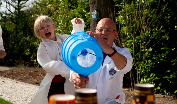 <p>Kinderen duiken iedere dag in een nieuwe wereld bij MAD Science.</p>