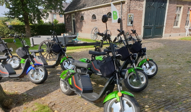 <p>De elektrische scooters vinden gretig aftrek.</p>