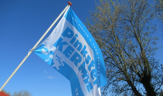 <p>Koop ook de Pinkster Kermis vlag.</p>