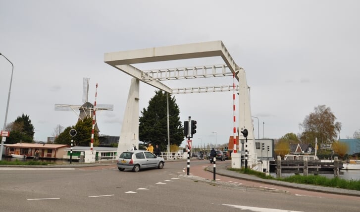 Het plan van de Sloterbrug is weer opgepakt door de gemeenten Amsterdam en Haarlemmermeer.