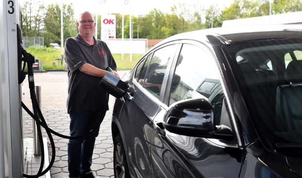 <p>Willem is sinds 1986 het gezicht van het tankstation aan de Nollenweg.</p>
