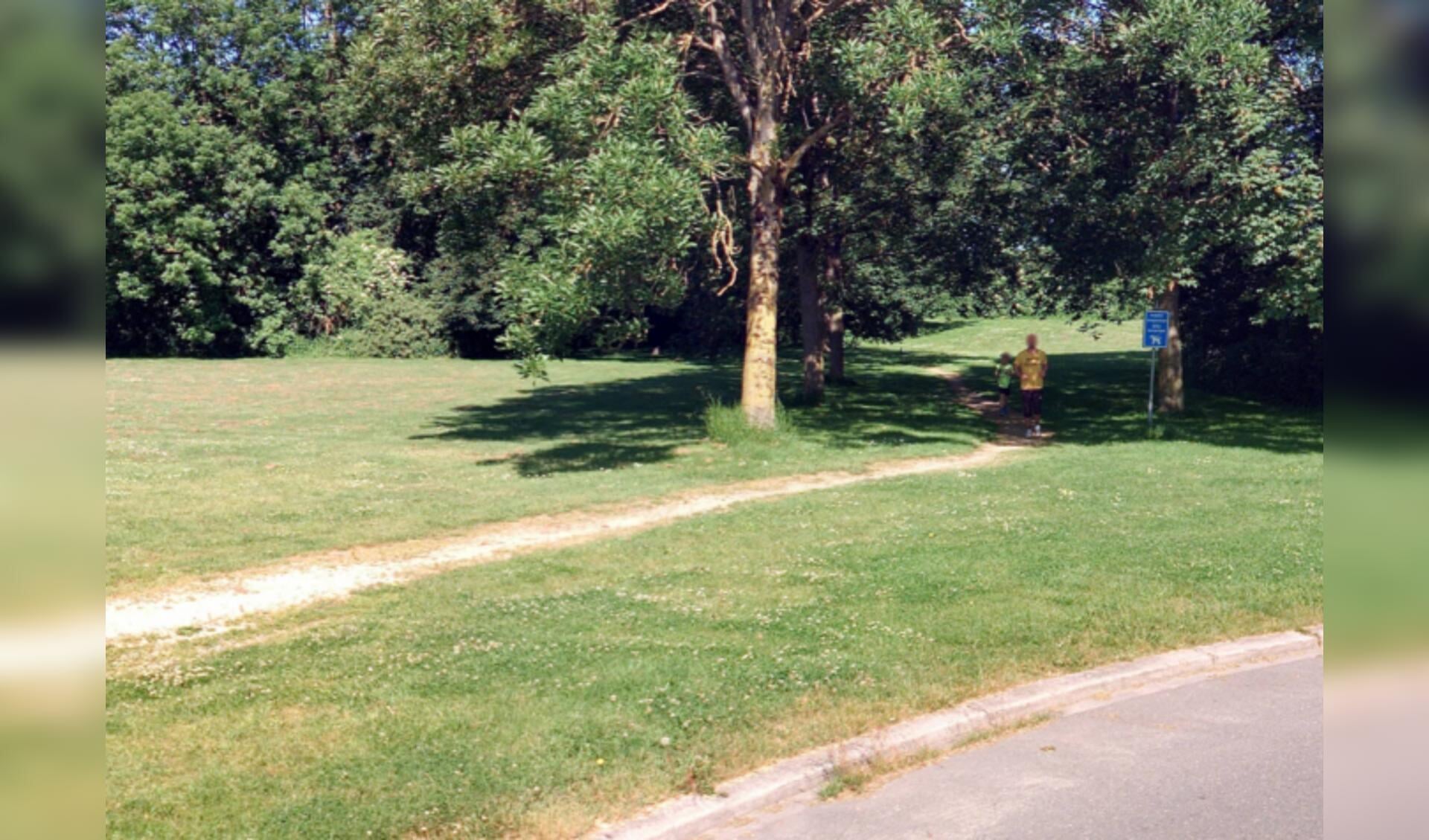 Schelpenpad aan de noordkant van park De Meet in Nieuwe Niedorp wordt vervangen door Graustabiel.
