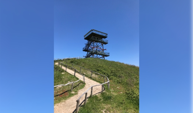 <p>Uitkijktoren kan hele zomer worden beklommen.</p>