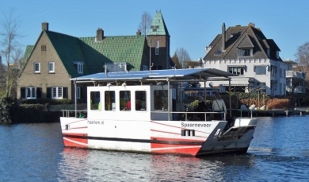 Pont Spaarneveer vaart weer.