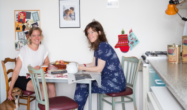 <p>Eva en Renee Kelder staan je weer live te woord in het Schrijfcafé.</p>