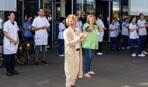<p>Vorig jaar staken de Vrienden van Purmerend de zorgmedewerkers al een hart onder de riem. </p>