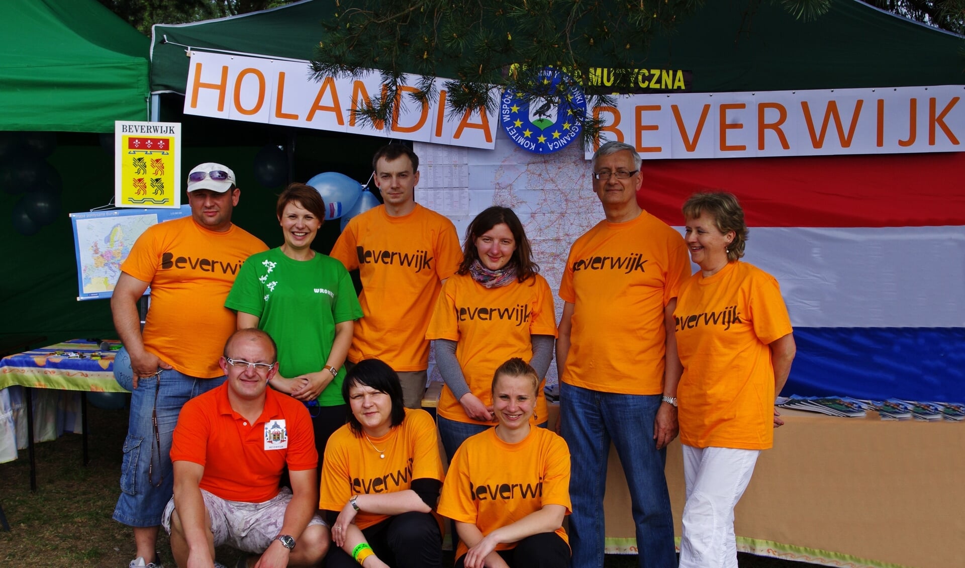 De Commissie Internationale Betrekkingen van Wronki deed in mei 2012 aan Beverwijk-promotie. Er was een aantal kramen met informatiemateriaal, om te knutselen met de kinderen enz.