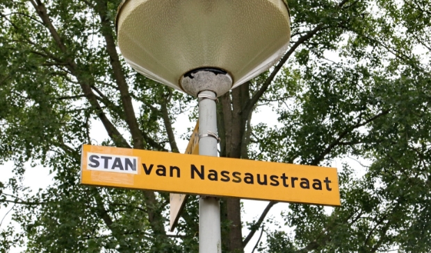 <p>Er is een kindje geboren in de Nassaustraat.</p>