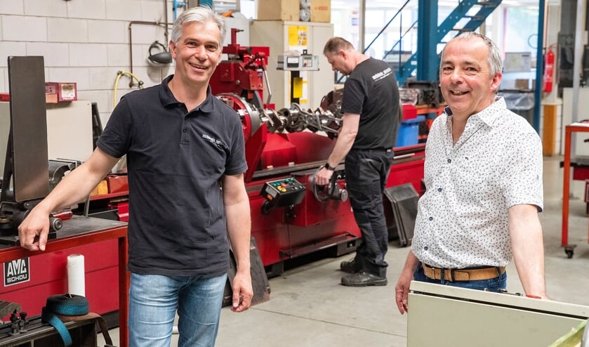 Quintus Meijer (l) en Gerrit Kadijk bij NHMR.