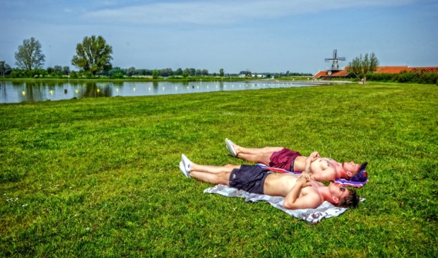 <p>“Oh, is de zwemkwaliteit slecht..? Nee dat weten we niet.”</p>