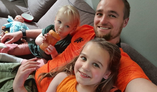 Jan en zijn kinderen zijn klaar voor het EK!