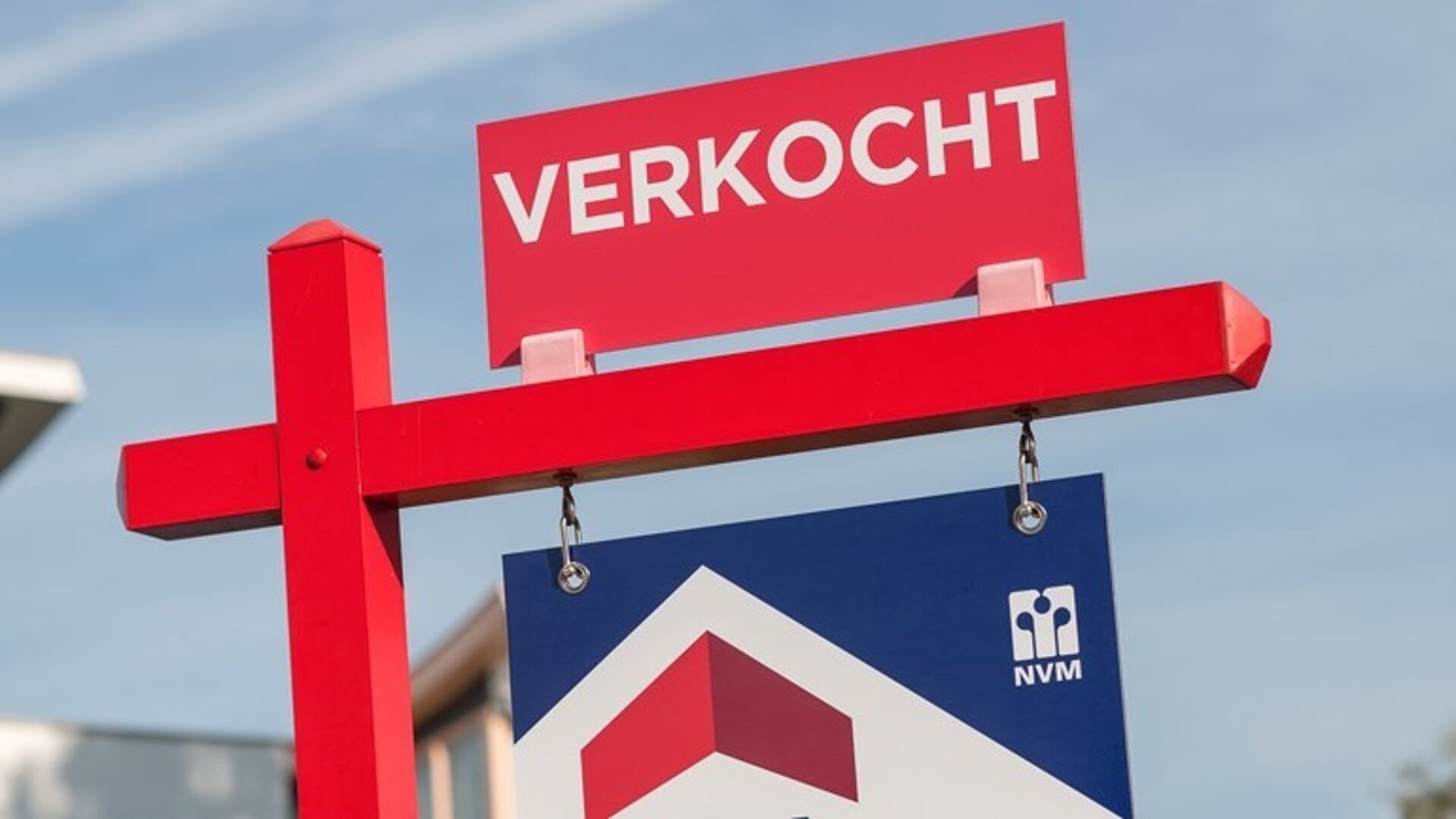 De huizenprijzen gaan in Haarlem door het dak.