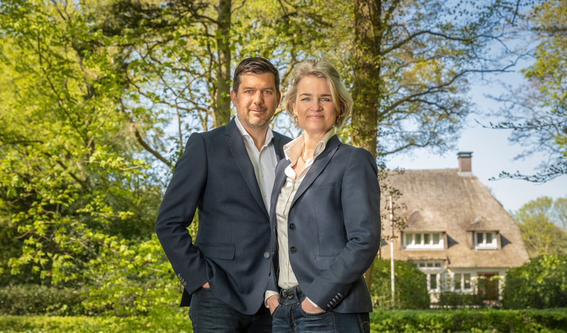 Pascal van Aalst en Tineke Dapper van Duynstreek Makelaars.