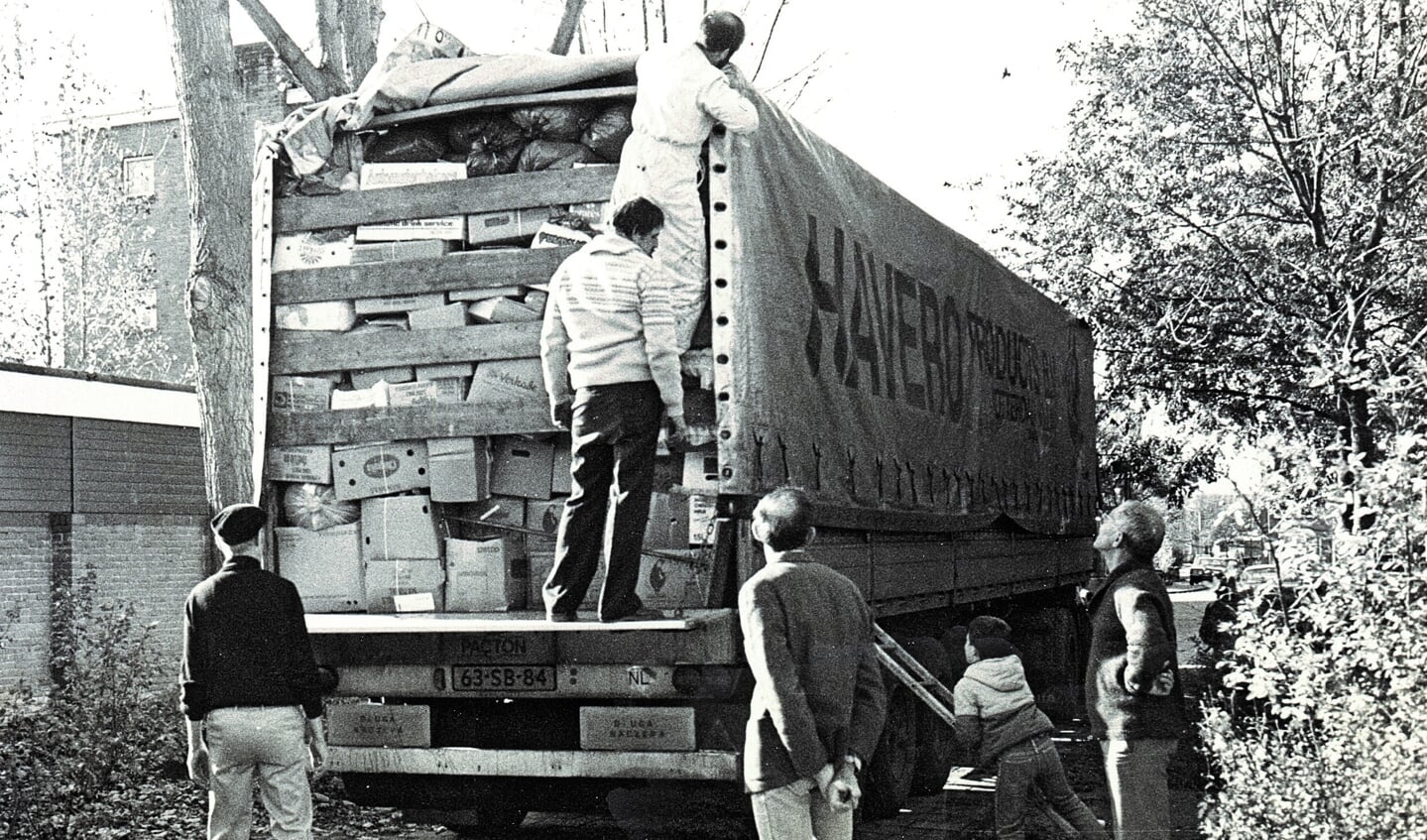 Een transport vanuit de IJmond dat begin jaren ’80 naar het Poolse Wronki vertrok.