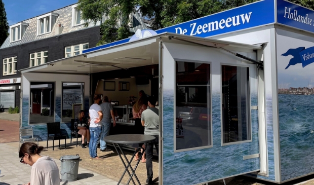 <p>Spiksplinternieuwe viskiosk De Zeemeeuw.</p>