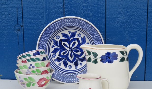 <p>Op de markt is onder meer servies te vinden.</p>