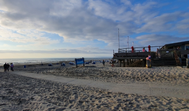 <p>Het pad dat helemaal doorloopt naar de zee.</p>