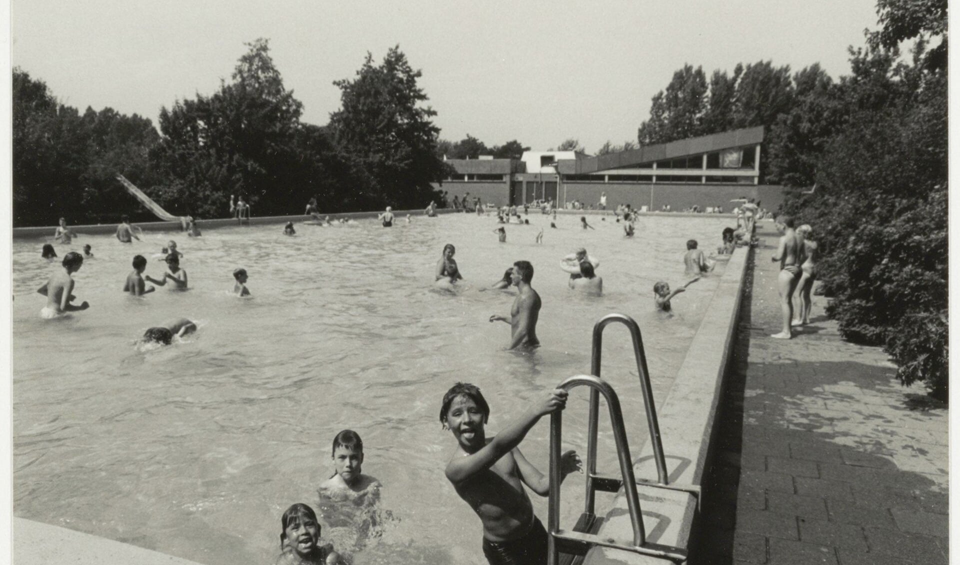  In de jaren zestig van de vorige eeuw had Haarlem meer zwembaden dan sportscholen.