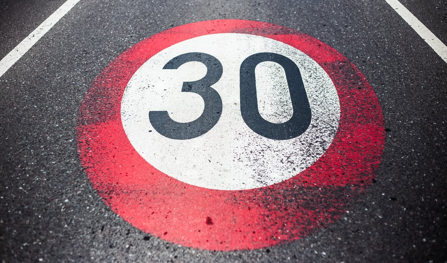 Deze 53 Haarlemse straten gaan als eerst naar 30 kilometer per uur.