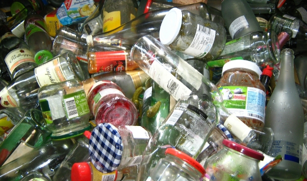 <p>Glas scheiden is belangrijk voor mens en milieu. </p>