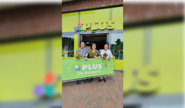 <p>Van links naar rechts staan op de foto, John Moorman, Danny van den Berg en Adri Groen</p>