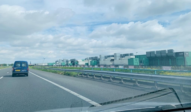 <p>Datacenter ter hoogte van Slootdorp (A7) in gemeente Hollands Kroon.</p>
