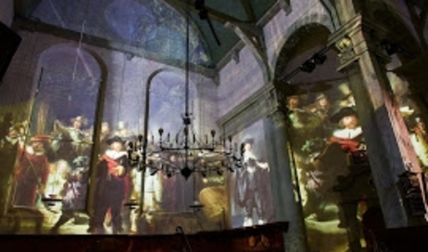 <p>De Noorderkerk is het podium waar Van Gogh en Rembrandt elkaar ontmoeten in een expositie.</p>