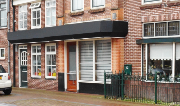 Voorbeeld van ombouw winkelruimte naar appartementen in de Dorpsstraat