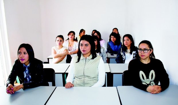 <p>Studenten kunnen alles vragen over het coronavaccin.</p>