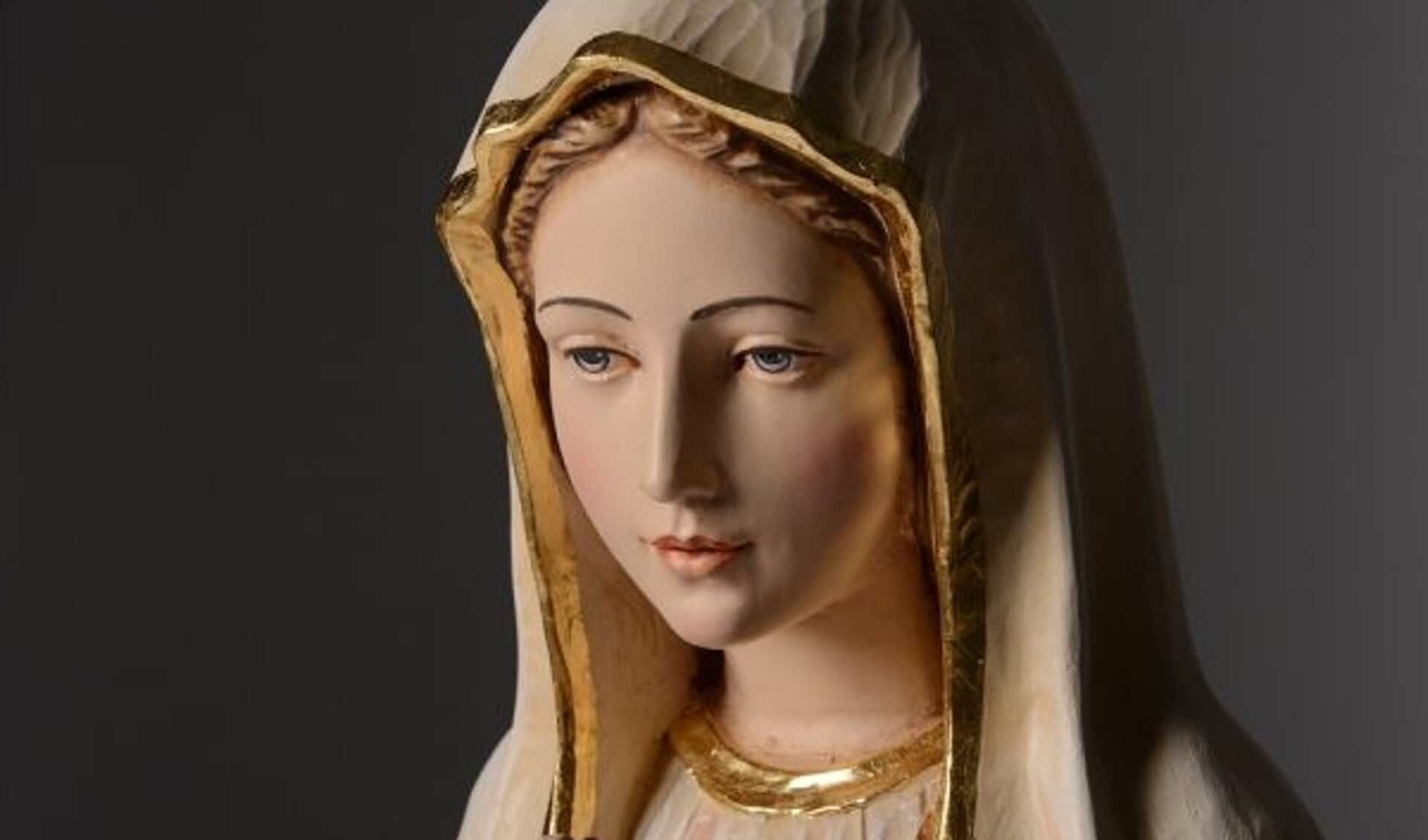 Een Mariabeeld.