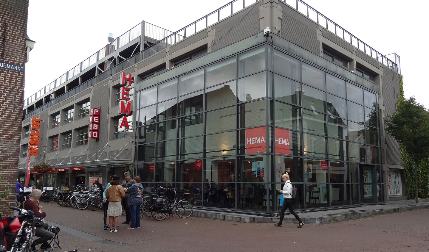 De Hema verhuist naar de locatie waar nu nog C&A zit.