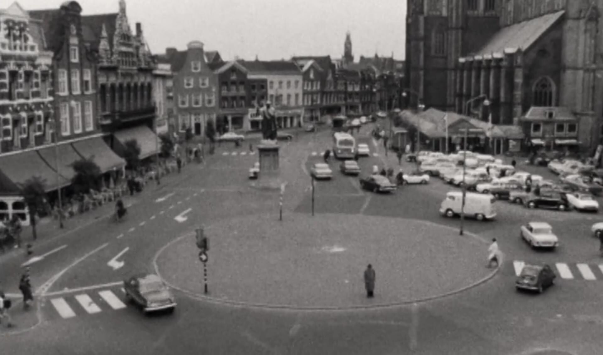 Wist je dat... de Grote Markt vroeger een rotonde had?