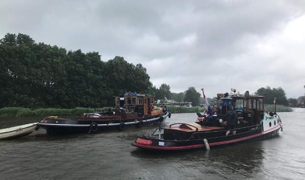 <p>Drie sleepboten liepen vast in de passantenhaven.</p>