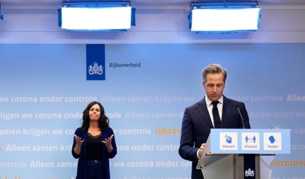 <p>De toon van met name Hugo de Jonge is inmiddels wel wat veranderd: "De keuze van de kleine groep niet gevaccineerden beperkt de vrijheid van de grootste groep die dat wel is."</p>