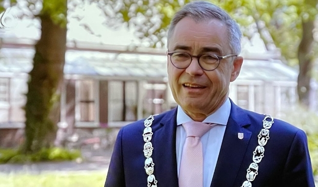 <p>Burgemeester Wienen.</p>