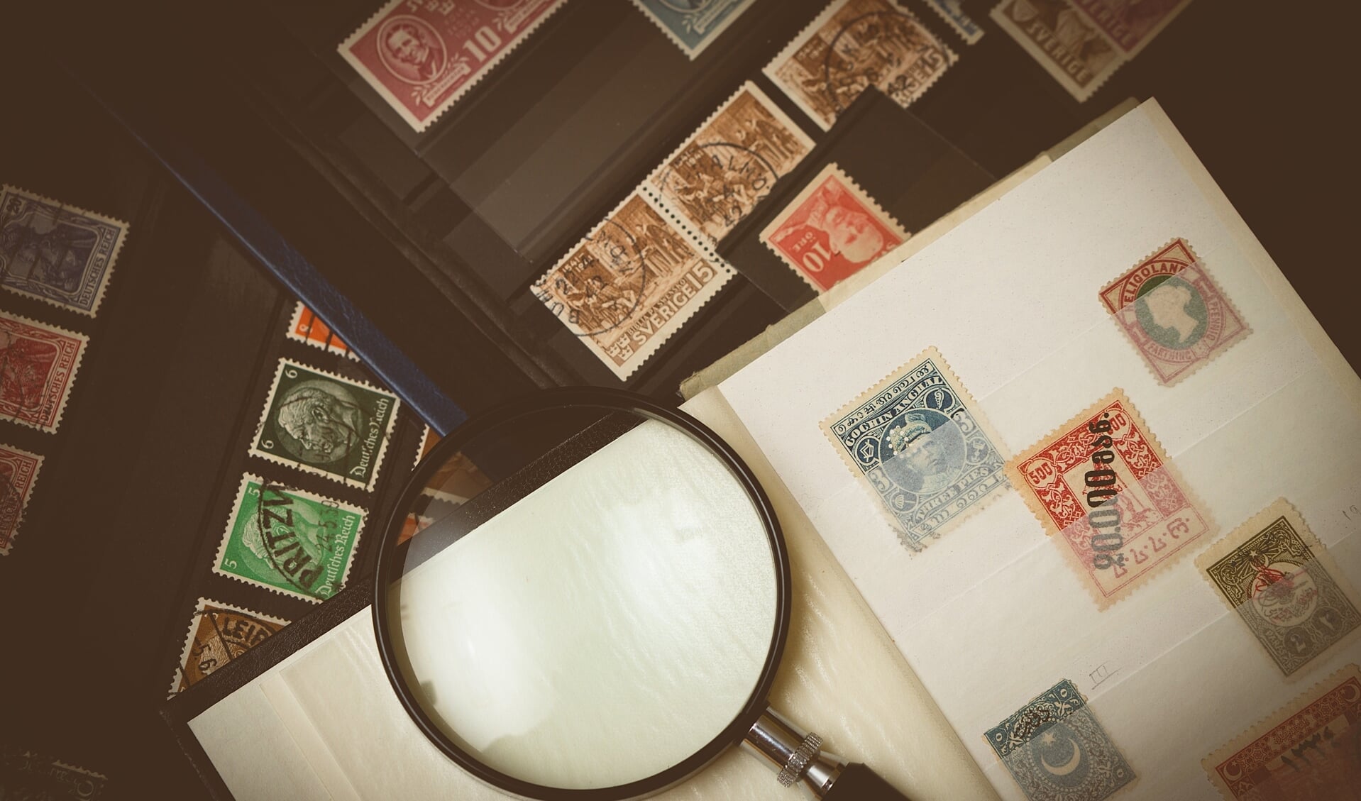 Zaterdag 2 oktober verzamelaarsbeurs: kom langs met je postzegels, munten, sigarenbandjes... 