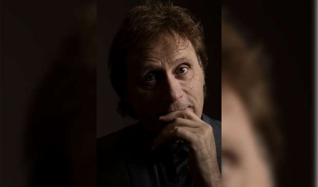 <p>Maarten Peters: "‘102.000 is niet zomaar een getal, het gaat om 102.000 mensen die zijn vermoord.’</p>