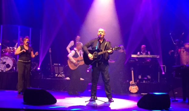 <p>Georges Lotze is wel het mooiste voorbeeld van een geslaagde kandidaat bij The Voice Senior. Met zijn Neil Diamond Project trad hij al in vele Nederlandse theaters op.</p>
