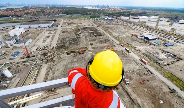Shell Pernis bouwt een van Europa's grootste biobrandstoffabrieken.