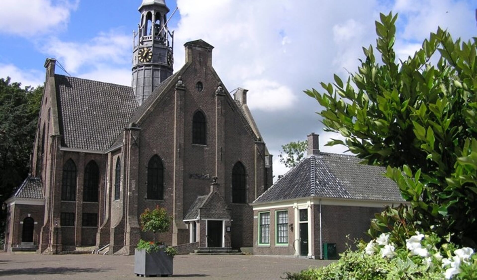 De sfeervolle Kogerkerk.