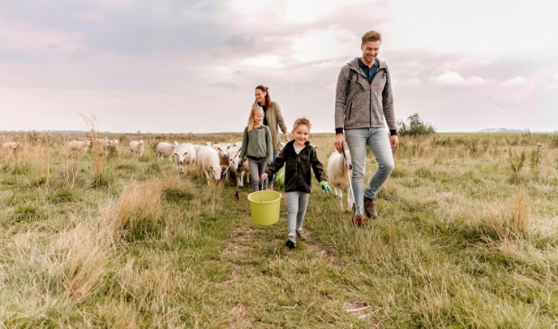 <p>Met het hele gezin aan de 'clean up'; jong geleerd is immers oud gedaan.</p>