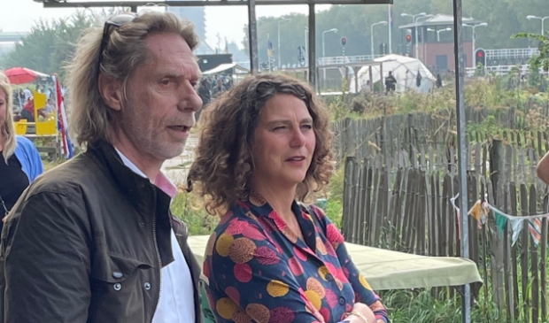 <p>Wethouder Marieke van Doorninck samen met topambtenaar Co Stor.</p>