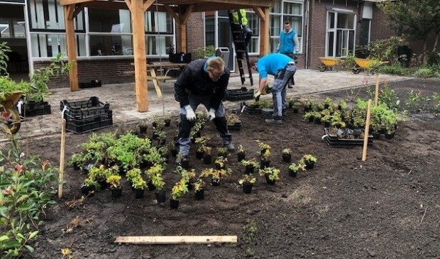 <p>De tuin is in het najaar van 2019 aangelegd. In verband met corona is de feestelijke opening steeds uitgesteld.<br><br></p>