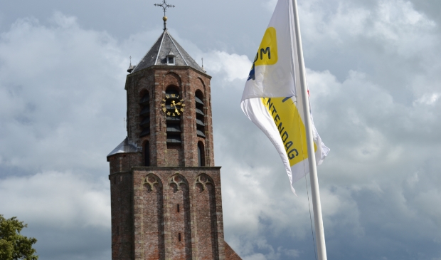 <p>Bij De Woudse Dom in Rijnsaterwoude is het mogelijk de toren te beklimmen.</p>