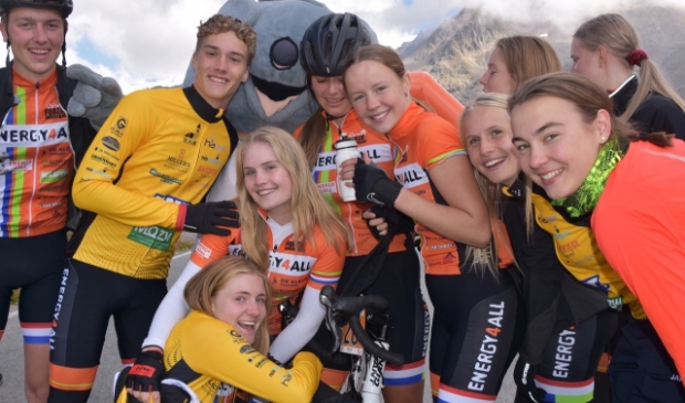 <p>Het Davinci4Energy team heeft een flinke kluif aan de bergen maar is super gemotiveerd.</p>