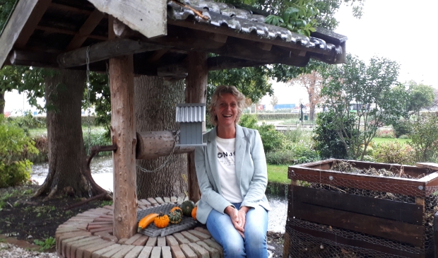 <p>Conny de Beij begeleidt samen met zo'n twintig enthousiaste vrijwilligers haar cliënten uit Nieuwkoop, Mijdrecht en Alphen. </p>