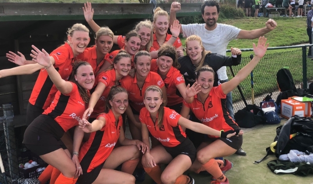 MHC Dames 1 is de competitie uitstekend begonnen met een uitzege op de Kraaien.